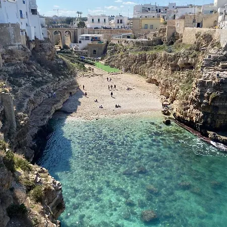 Dimora Apuliae• Dimora Di Puglia *