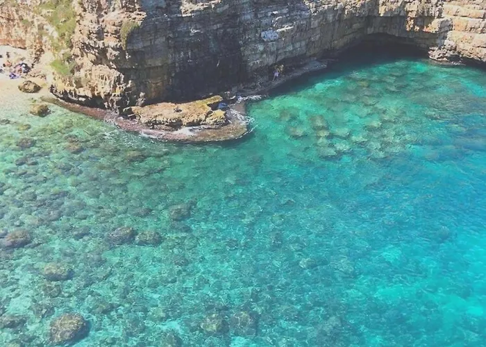 Dimora Apuliae• Dimora Di Puglia بيت للعطل *